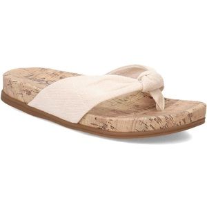 NIB Life Stride Happy Cream Sandals